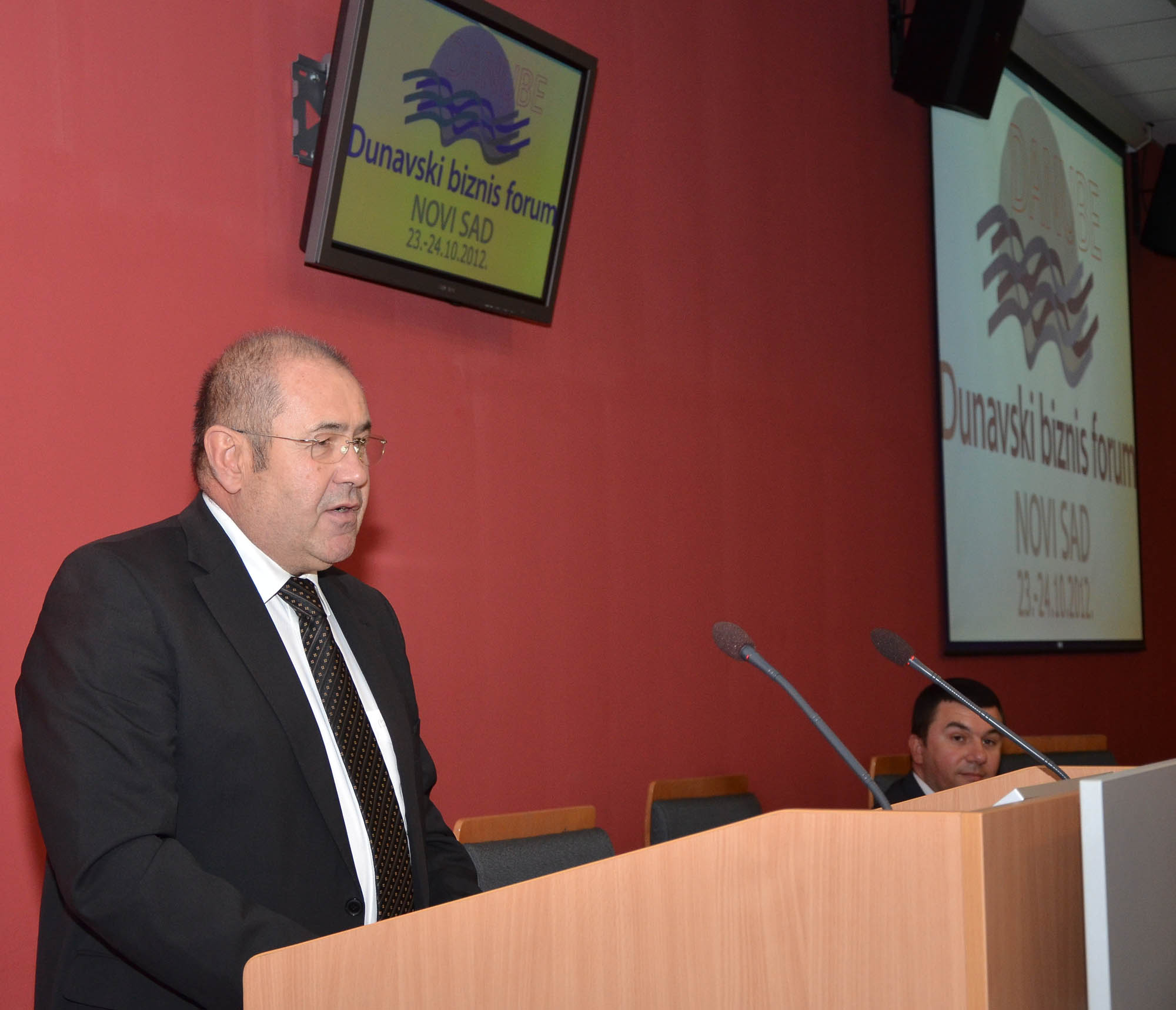 Preşedintele Pásztor la Business Forum Dunărean